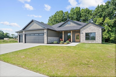 1317 stonehaven dr-02