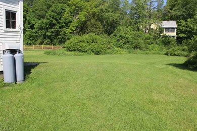 21 Ashuelot St, Winchester, NH 03470 - photo 4