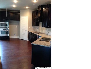 Built into wall oven/ microwave, 5