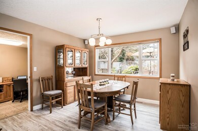 2843 NE Waller Dr, Bend, OR 97701 - photo 7