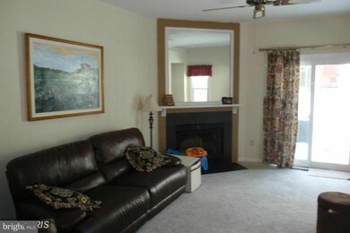 11934 Redtree Way, Reston, VA 20194 - photo 2