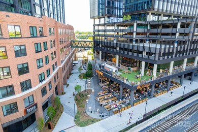 2161 Hawkins St unit 2P-P, Charlotte, NC 28203 - photo 3