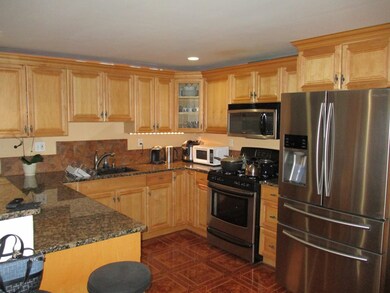 17 Hasey St, Revere, MA 02151 - photo 2