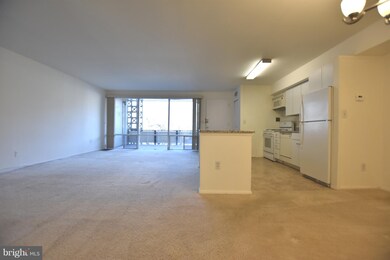 7525 Spring Lake Dr unit D-2, Bethesda, MD 20817 - photo 5