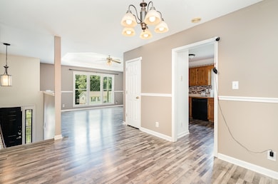 1215 Verkler Dr, Clarksville, TN 37042 - photo 7