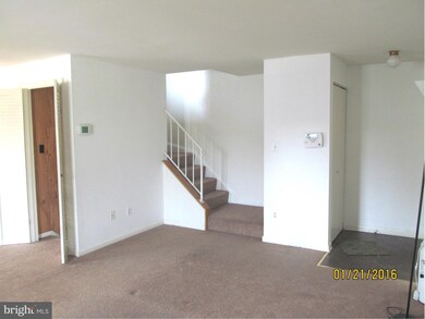 81 Eastford Ct unit 11, Parkville, MD 21234 - photo 3
