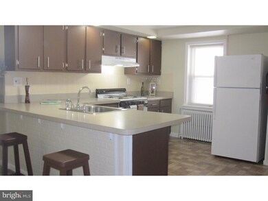 559 E Lafayette St, Norristown, PA 19401 - photo 5