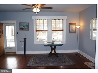 614 Maddock St, Crum Lynne, PA 19022 - photo 5