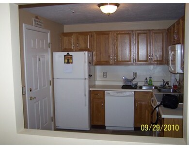 51 Alvarado Ave unit 302, Worcester, MA 01604 - photo 4