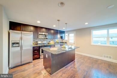 1042 Foxwood Ln, Essex, MD 21221 - photo 3