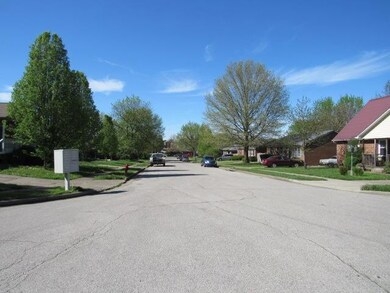 124 Redding Ct, Nicholasville, KY 40356 - photo 2