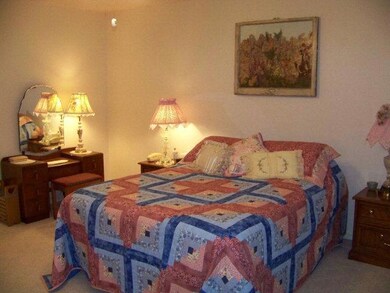 326 Rebecca Dr, Alamo, TX 78516 - photo 4