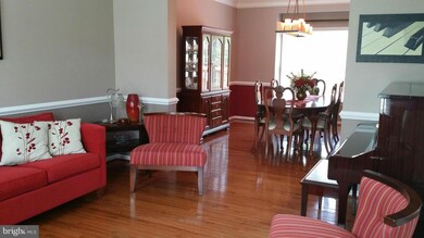 1307 Stable Farm Ct, Reston, VA 20194 - photo 5