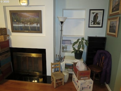 729 NW 10th St, Pendleton, OR 97801 - photo 5