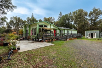 18300 Little Mustang Ct, Grass Valley, CA 95949 - photo 2