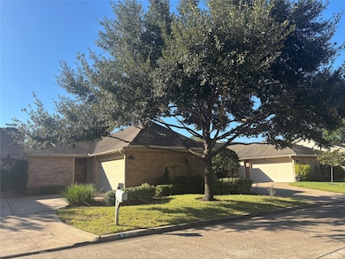 12835 Chimes Dr, Houston, TX 77077 - photo 2