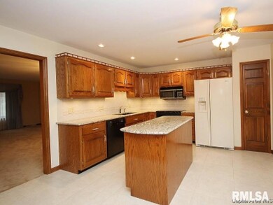 1320 Weston Pointe Dr, Springfield, IL 62704 - photo 7