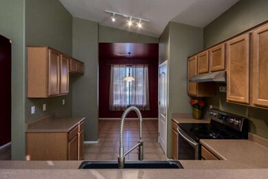 6910 S 37th Dr - MLS-12