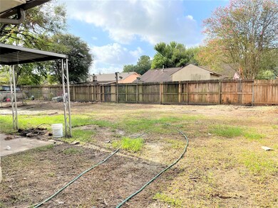 2531 Woodsdale Blvd, Houston, TX 77038 - photo 5