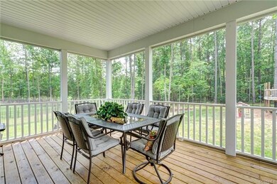 Large breezy Screened Porch overlooking very private fenced yard