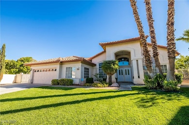 1400 Castle Crest Dr, Las Vegas, NV 89117 - photo 3