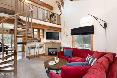 2505_wren_house_16_interior_living_a