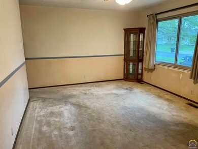 4100 SW 33rd Terrace, Topeka, KS 66614 - photo 6