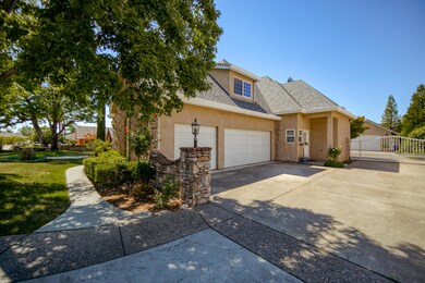 2072 Princeton Way, Redding, CA 96003 - photo 4