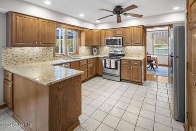 4 Brookhaven Dr, Schenectady, NY 12309 - photo 6