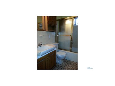 Full Bath.