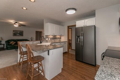 Easy entertaining Kitchen