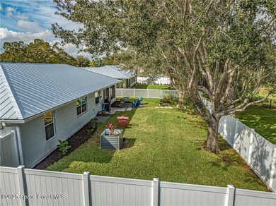 462 Biscayne Ln, Sebastian, FL 32958 - photo 4