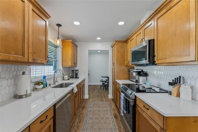 3409 Keene Park Dr, Largo, FL 33771 - photo 6