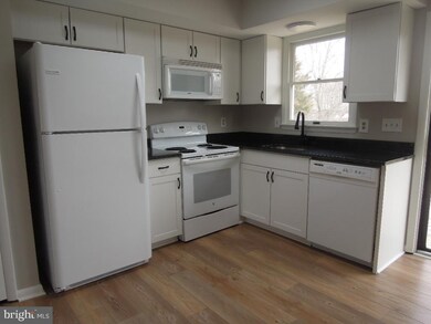 7065 Saddle Dr, Sykesville, MD 21784 - photo 5