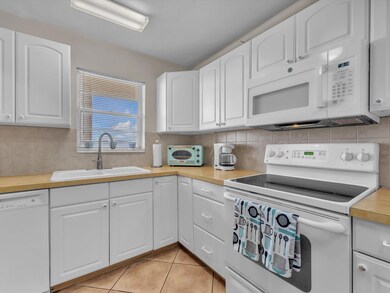 Hi Greens of Inverrary unit 804, Lauderhill, FL 33319 - photo 4