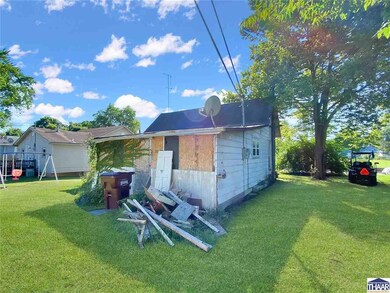 209 N Clay St, Edinburgh, IN 46124 - photo 3