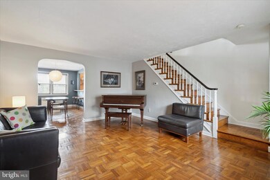 6820 Clover Ln, Upper Darby, PA 19082 - photo 2