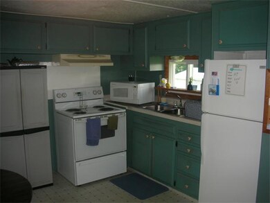 556 Central St unit 25, Leominster, MA 01453 - photo 5