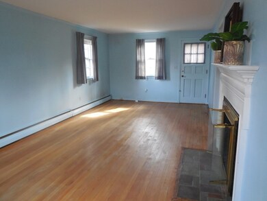 108 W Meadowview Rd, Holyoke, MA 01040 - photo 4