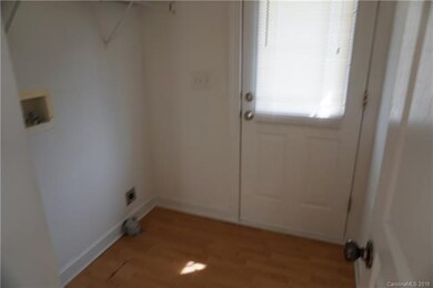 548 N Center St, Statesville, NC 28677 - photo 6