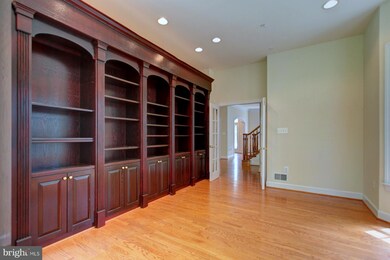 12600 Willow Marsh Ln, Bowie, MD 20720 - photo 5