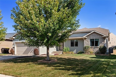 1525 S Warrior Ln, Waukee, IA 50263 - photo 2