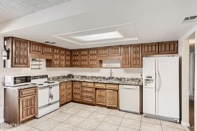 14248 N 35th St Phoenix AZ - MLS Sized -