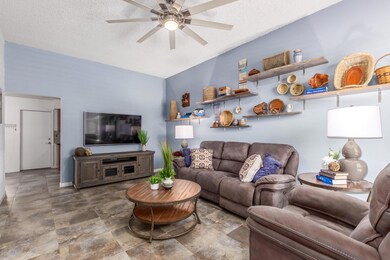 14222 N Newcastle Dr, Sun City, AZ 85351 - photo 7