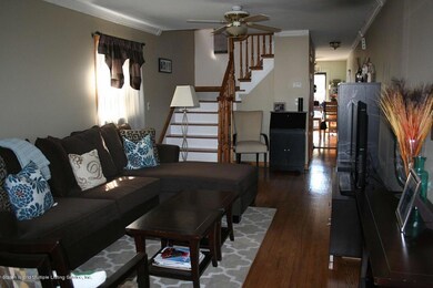 Living Room (2)