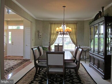 1049 Broadleaf Cir, Royersford, PA 19468 - photo 7