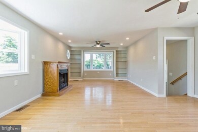 213 Buchanan Ave, Folsom, PA 19033 - photo 5