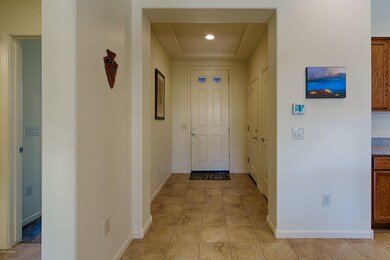 002_Foyer