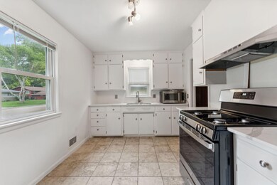 225 7th Ave NE, Osseo, MN 55369 - photo 6