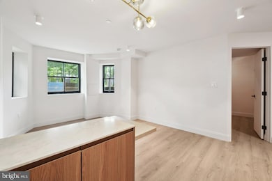 23 Logan Cir NW unit 1, Washington, DC 20005 - photo 6